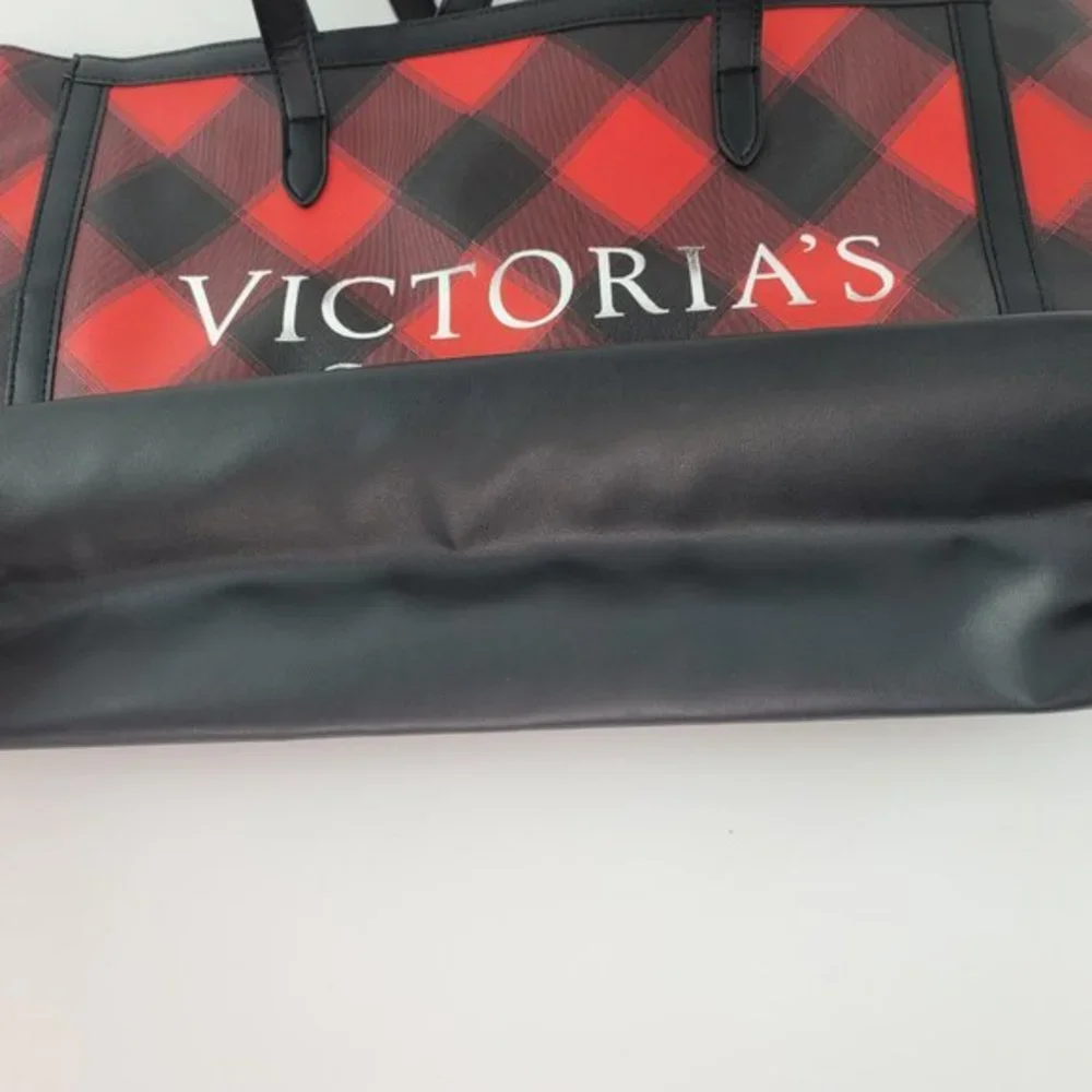 Victorias Secret Black Friday 2021 Weekender Tote‎ Bag Black Red Plaid New